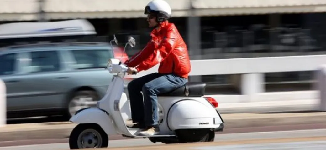 Vespa PX: a Roma il ritorno di un mito