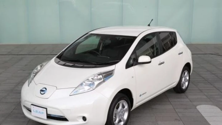 Nissan LEAF 2013: più contenuti ed autonomia