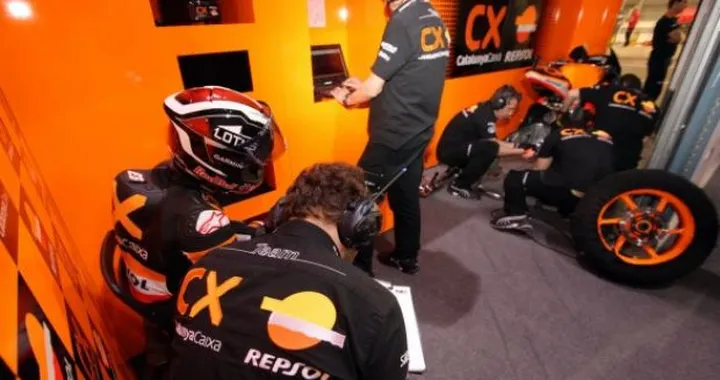 Moto2: Zarco primo sotto la pioggia nelle prime libere, Iannone secondo