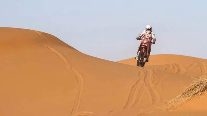 Merzouga Rally 2012: la terza tappa è del polacco Jacek Czachor. Secondo Giovanni Sala.