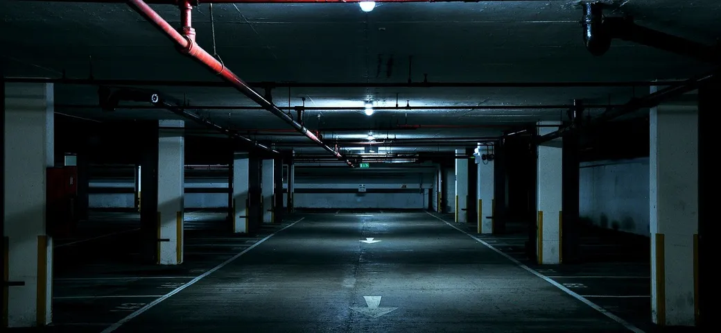 Parcheggio a pagamento e furto d’auto: chi è responsabile