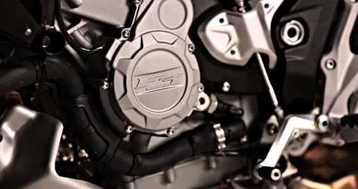 MV Agusta Stradale 800