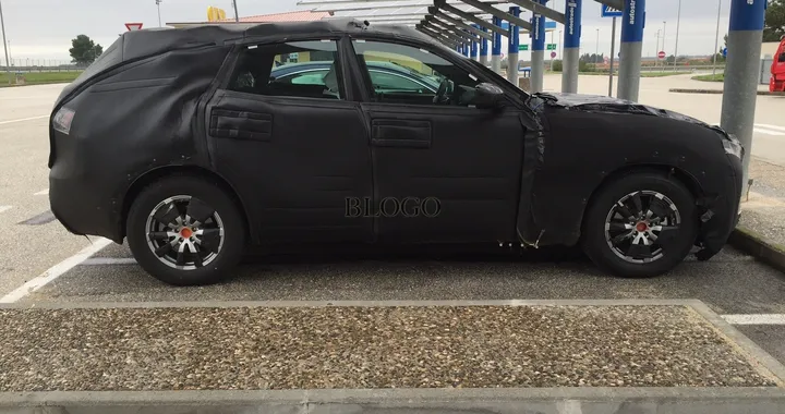 Maserati Levante: le foto spia dei nostri lettori