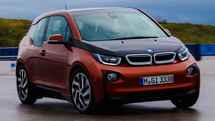 BMW i3: prezzo, autonomia e prova su strada