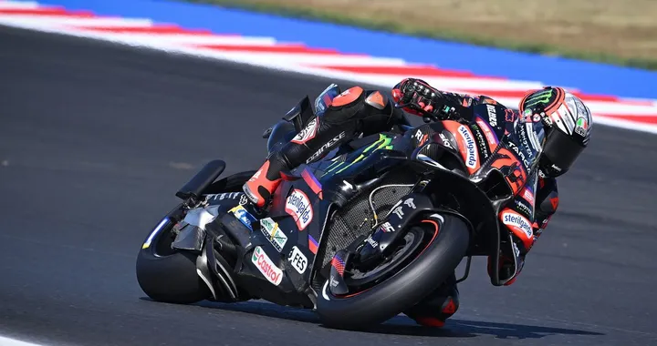 Bezzecchi fa faville a Misano: per lui è pole davanti a Marc Márquez