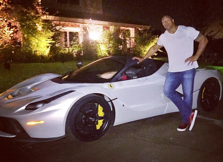The Rock e la LaFerrari: Bella, ma non ci entro