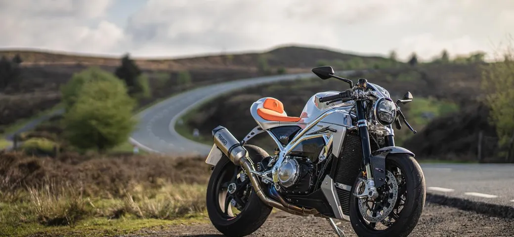 Norton V4CR: debutta la prima naked sportiva del brand [FOTO e VIDEO]