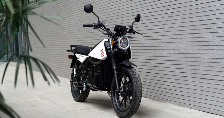 Ecco la moto elettrica cinese realizzata per le strade africane