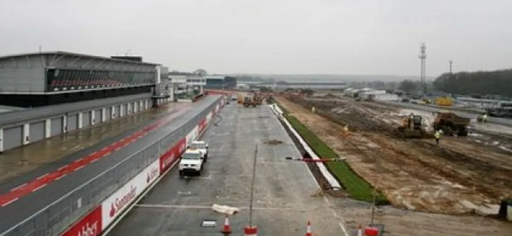 WSBK: work in progress, Silverstone si rifà il trucco
