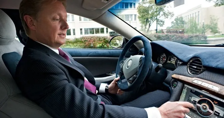 Fisker: Henrik Fisker abbandona l'azienda