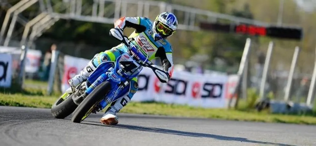 SuperMoto Series 2014: Thomas Chareyre trionfa a Pomposa