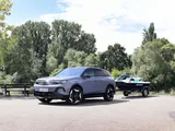 Opel Grandland Electric AWD, capacità di traino impressionante: fino a 1.350 kg