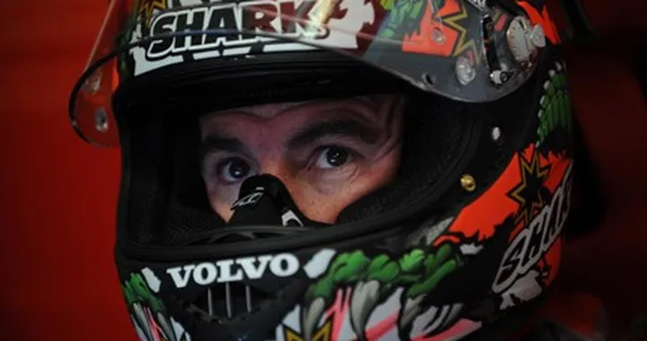 Troy Corser firma con il Dream Team WSBK BMW
