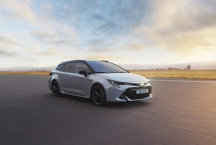 Toyota Corolla Touring Sports GR Sport: la wagon veste sportivo