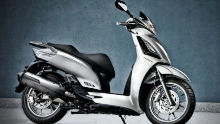 Kymco People GT300i 2010