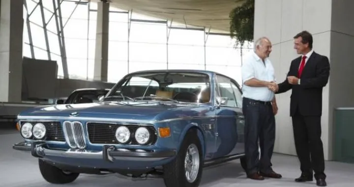 BMW: il Classic Center completa il restauro di una 3.0 CSi