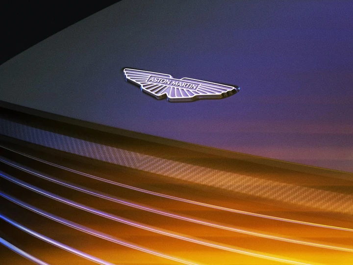 Aston Martin posticipa il lancio del suo primo veicolo elettrico