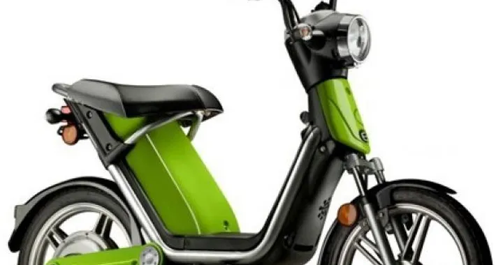 Generic e-MO: un nuovo ciclomotore elettrico per il mercato italiano