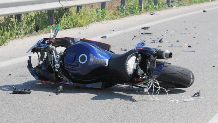 Strada scivolosa o bagnata: l'ANAS risarcisce i danni in caso di incidente