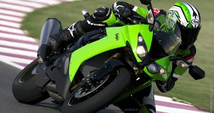 Video Kawasaki Ninja ZX-10R 2008