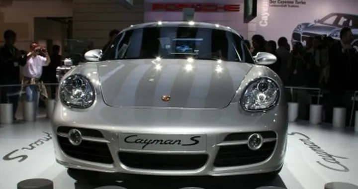Porsche Cayman S dal vivo