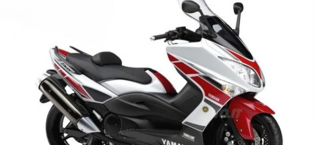 Yamaha T-Max 50th Anniversary. Solo per il Giappone