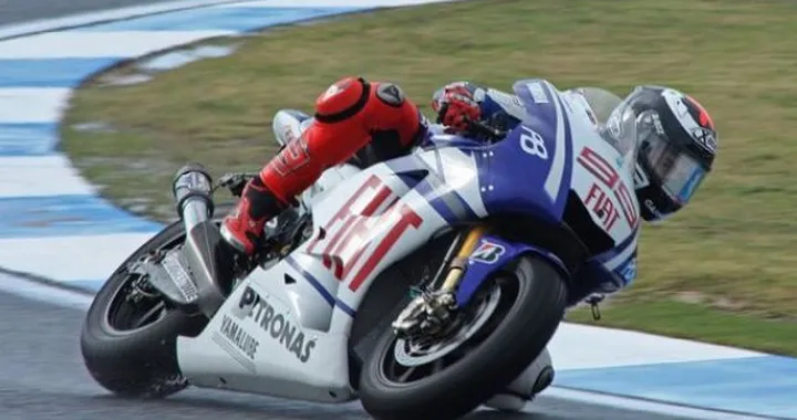 MotoGP: Jorge Lorenzo è il più veloce delle FP3 all'Estoril. Precede Rossi e Dovizioso