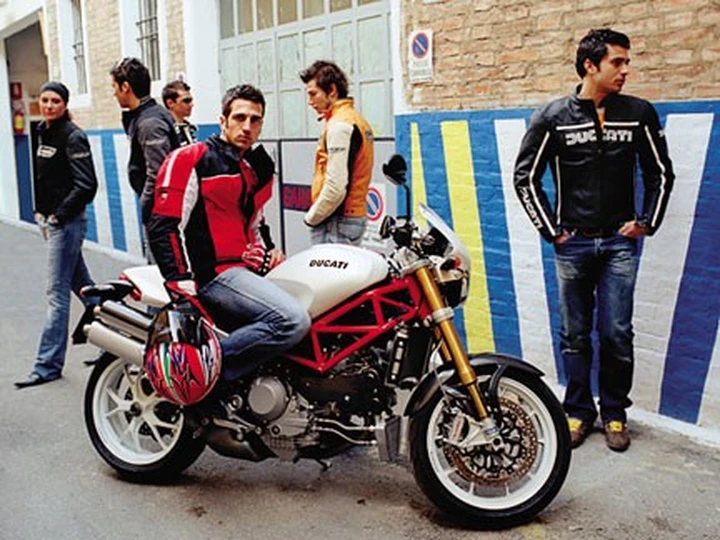 Supervalutazione Ducati Monster