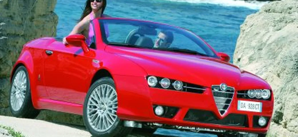 Alfa Spider - tutte le info e le foto