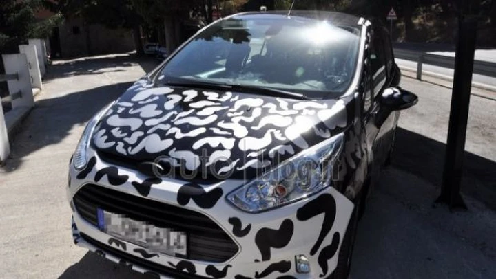 Foto spia Ford B-Max