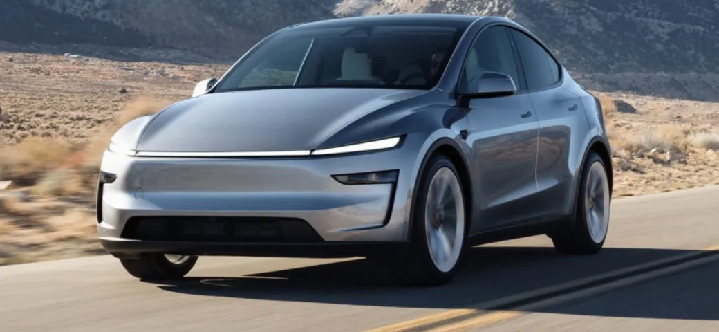 Tesla Model Y, prima consegna autonoma dalla fabbrica fino a casa del cliente
