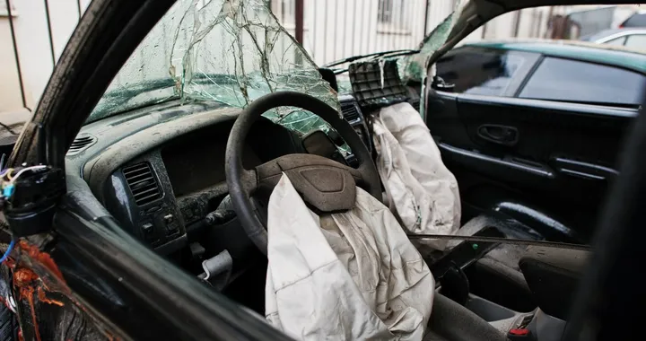 Airbag difettosi e revisione auto: scatta la stretta, cosa cambia per milioni di automobilisti