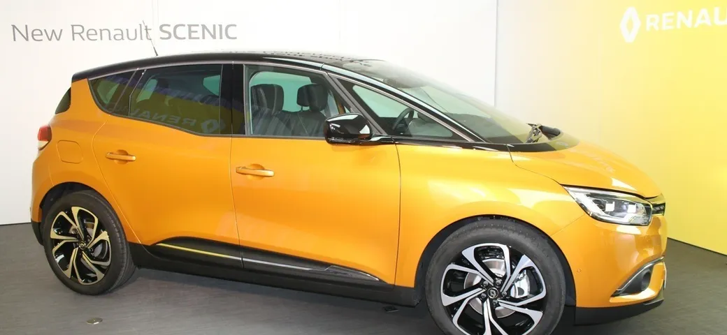 Renault Scenic: come nasce la livrea giallo miele [Video]
