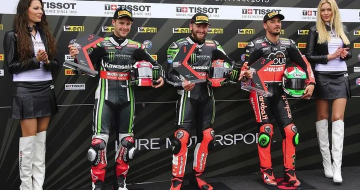 SBK Donington 2015: Superpole record per Sykes su Rea e Giugliano [Foto]