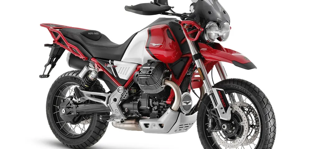 Moto Guzzi V85 TT, svelato il prezzo della Classic Enduro
