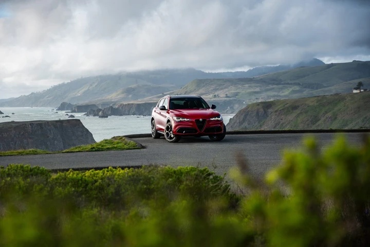 Alfa Romeo Stelvio torna in Canada con il sistema Q4 di serie e 280 CV