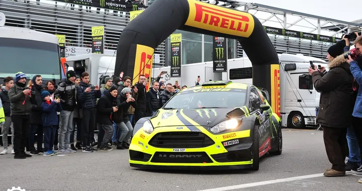 Monza Rally Show 2017: Bonanomi sbaglia, Rossi vince