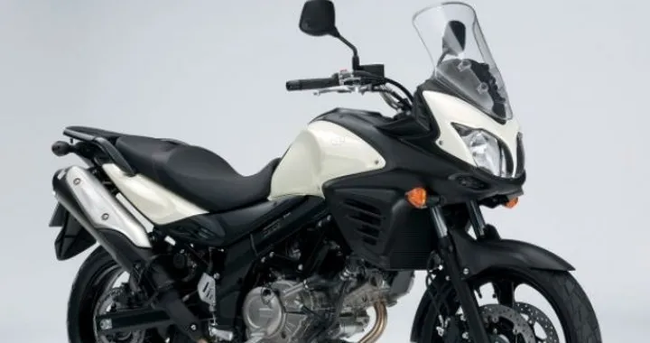 Suzuki: estensione garanzia gratuita per V-Strom 650 e Burgman 650
