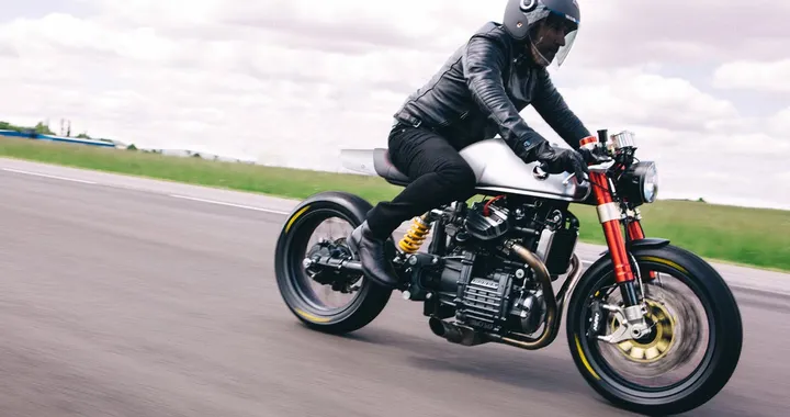 Sacha Lakic's Honda CX500 Cafe Racer - long version