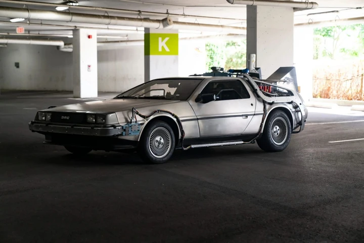 DeLorean DMC-12 di 