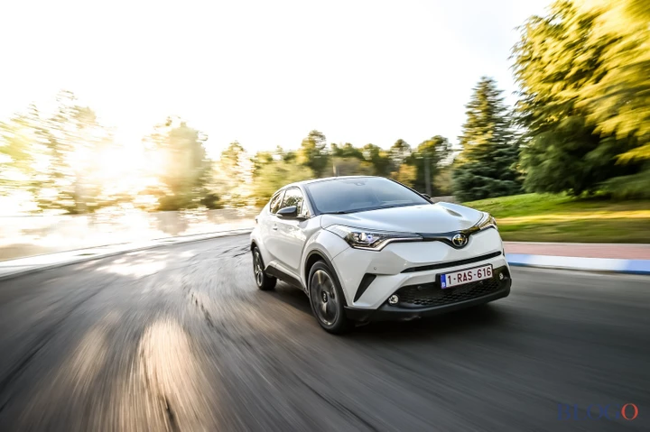 Toyota C-HR 1.2 Turbo FWD Active: la nostra video prova