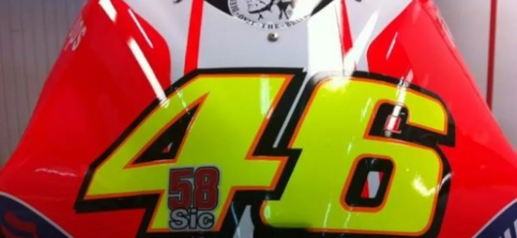 Il ricordo di Marco Simoncelli a Valencia