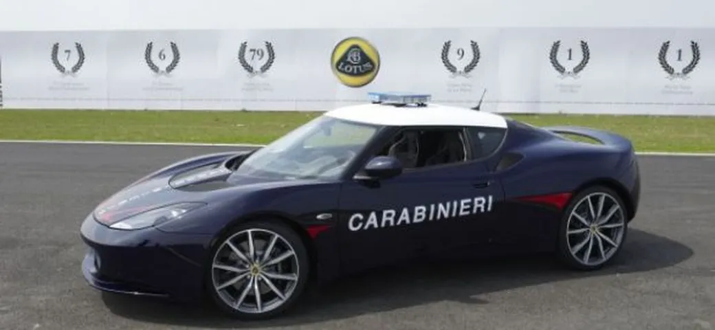 Lotus Evora S Carabinieri: le foto ufficiali da Hethel