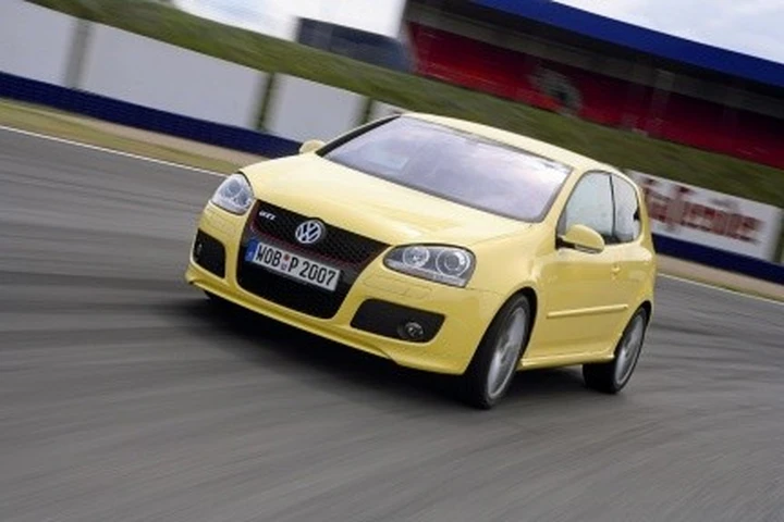Volkswagen Golf GTI Pirelli: comunicato stampa e galleria fotografica