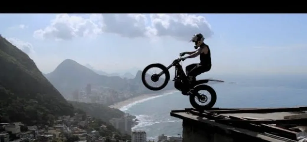 Julien Dupont Ride The World: Rio de Janeiro