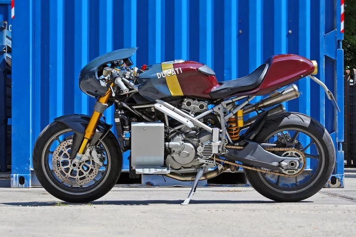 Ducati 999 Special by Moto Adonis
