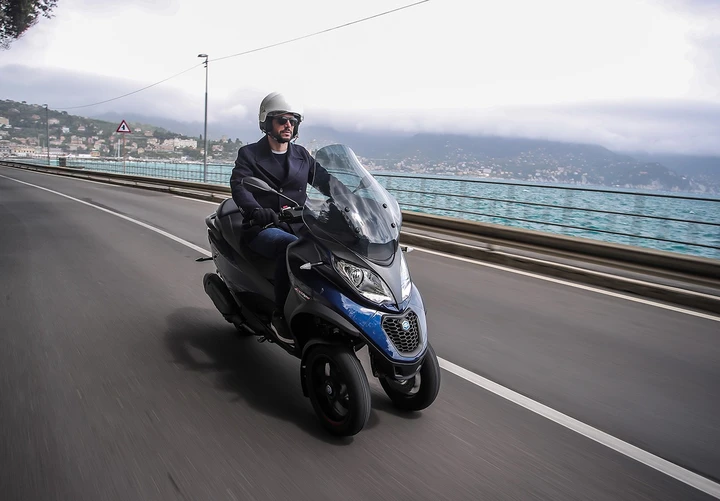 Gruppo Piaggio, i tribunali di Parigi e Milano condannano Peugeot Motorcycles per contraffazione