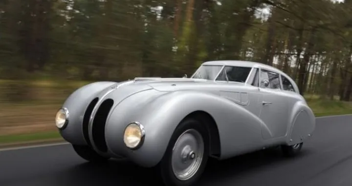 Bmw: a Villa d'Este torna la 328 Kamm Coupé