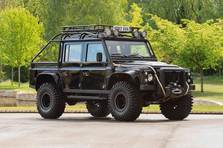 Land Rover Defender Spectre: in vendita quella di James Bond