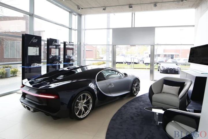 Auto dei vip: la Bugatti Chiron di Karim Benzema